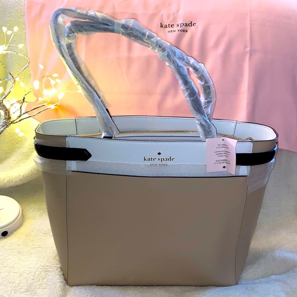 kate spade Handbags - NWT Kate Spade Staci Laptop Tote Bag Warm Beige Multi